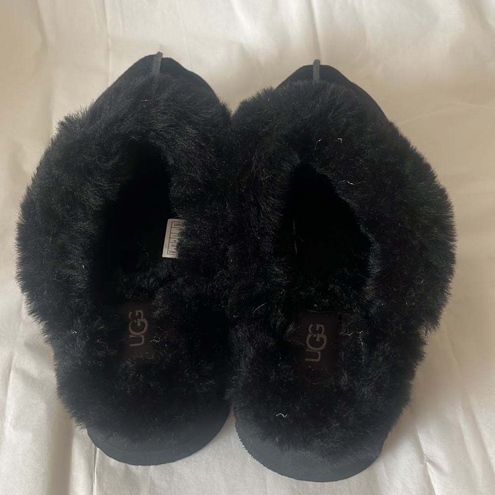 Uggs Womens Platform Slippers - image 3